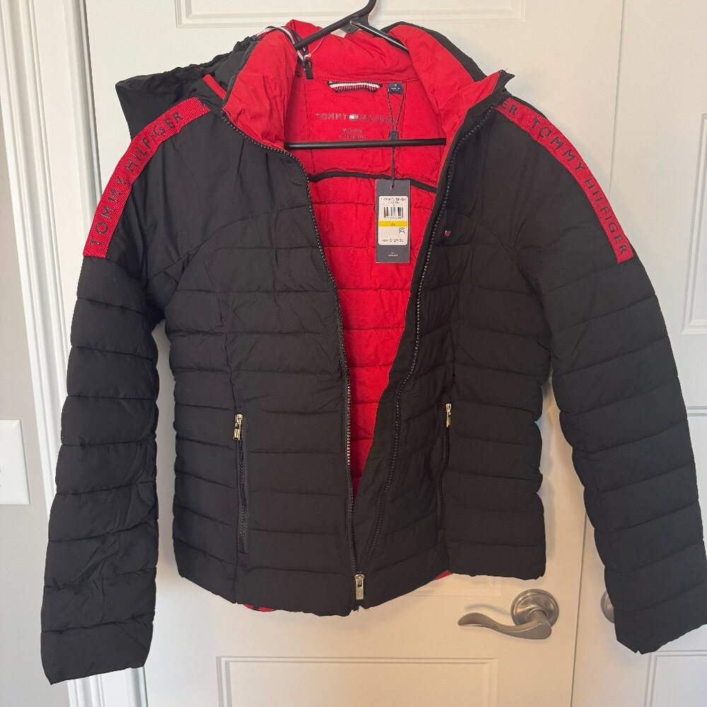 NWT, Tommy Hilfiger Women's Hooded Packable Logo Coat, Size Medium